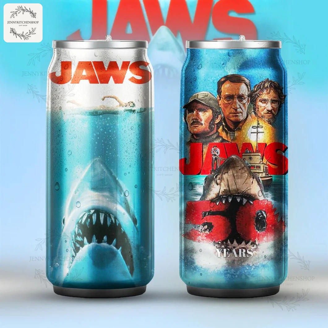 Front and back view of the Jaws 50 Years can tumbler. The front shows the classic poster, the back shows the main characters.